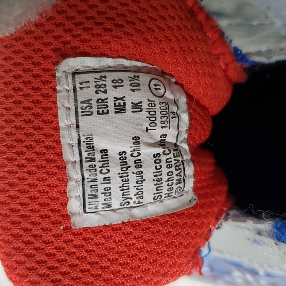 Marvel Super Hero Adventures boys light up sneakers size 11 - Picture 8 of 8